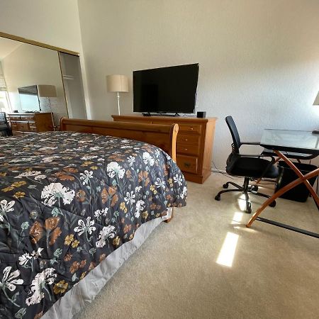 Ploy Apartment Monterey Park Exterior photo